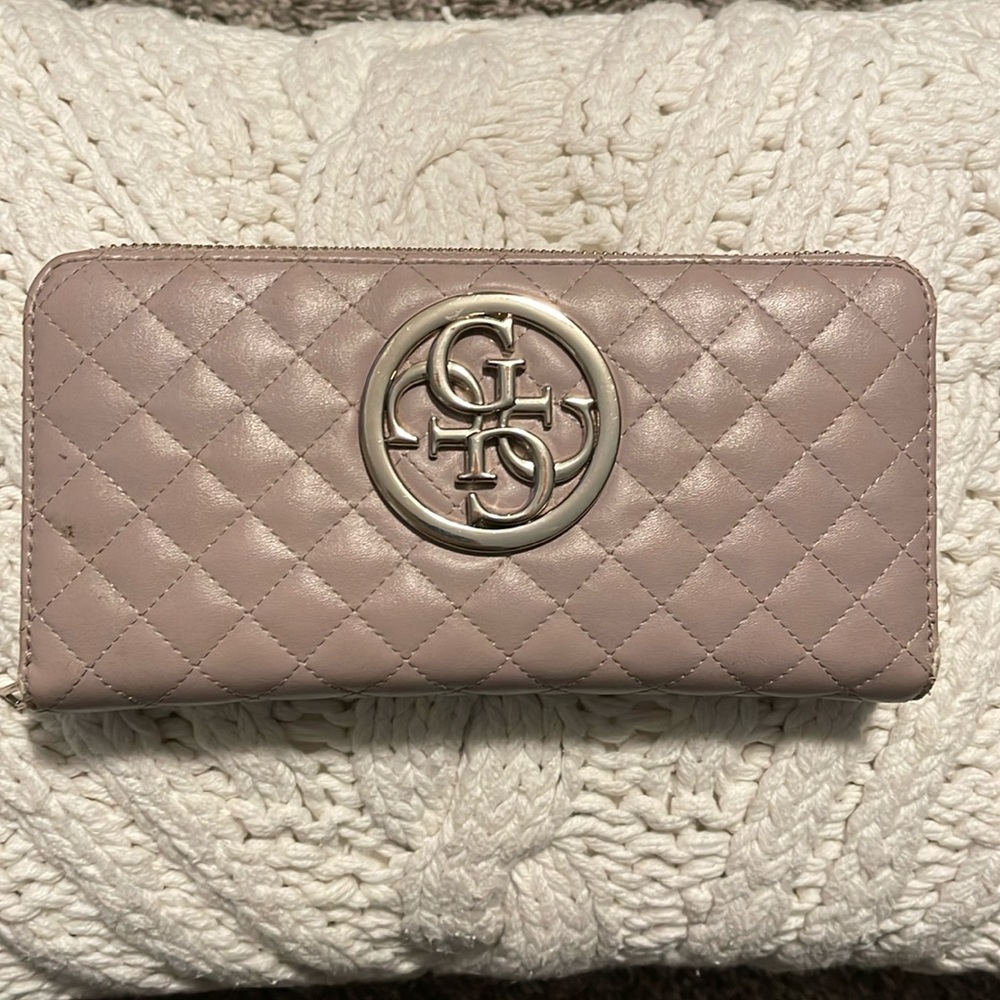 New guess wallet